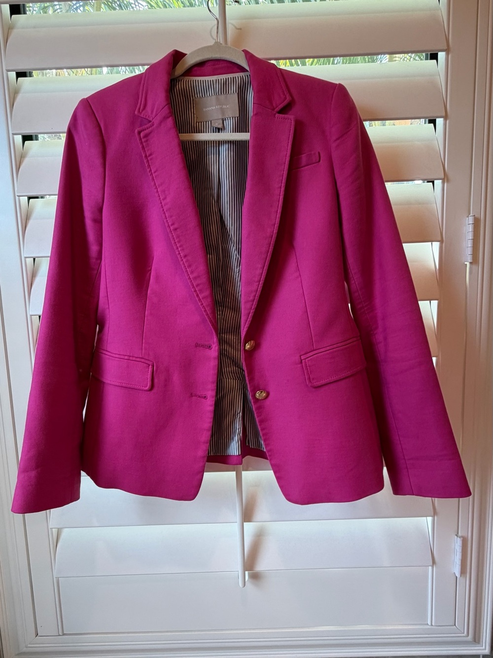 Barbiecore Banana Republic Fuchsia Tailored Blazer
